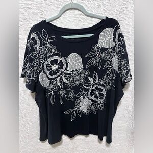 Tommy Hilfiger women’s short sleeved tee shirt